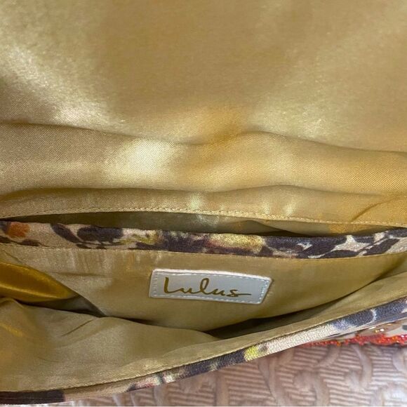 Lulus Earthly Gardens Beige Sequined Beaded Embellished Clutch - Picture 8 of 10